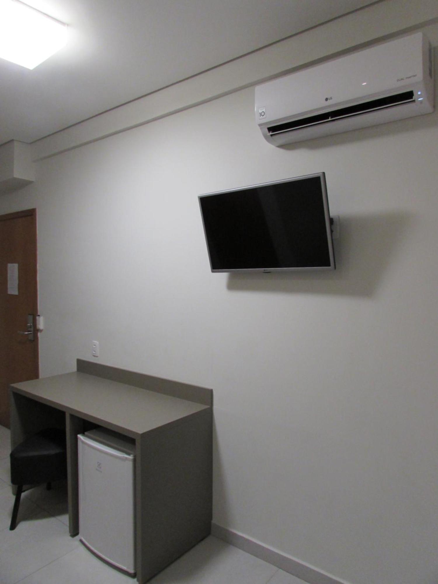 Hotel Urbis A 10 Minutos Rua 25 De Marco, Bras,Bom Retiro,A 2 Minutos Do Mirante Sampa Sky 圣保罗 外观 照片