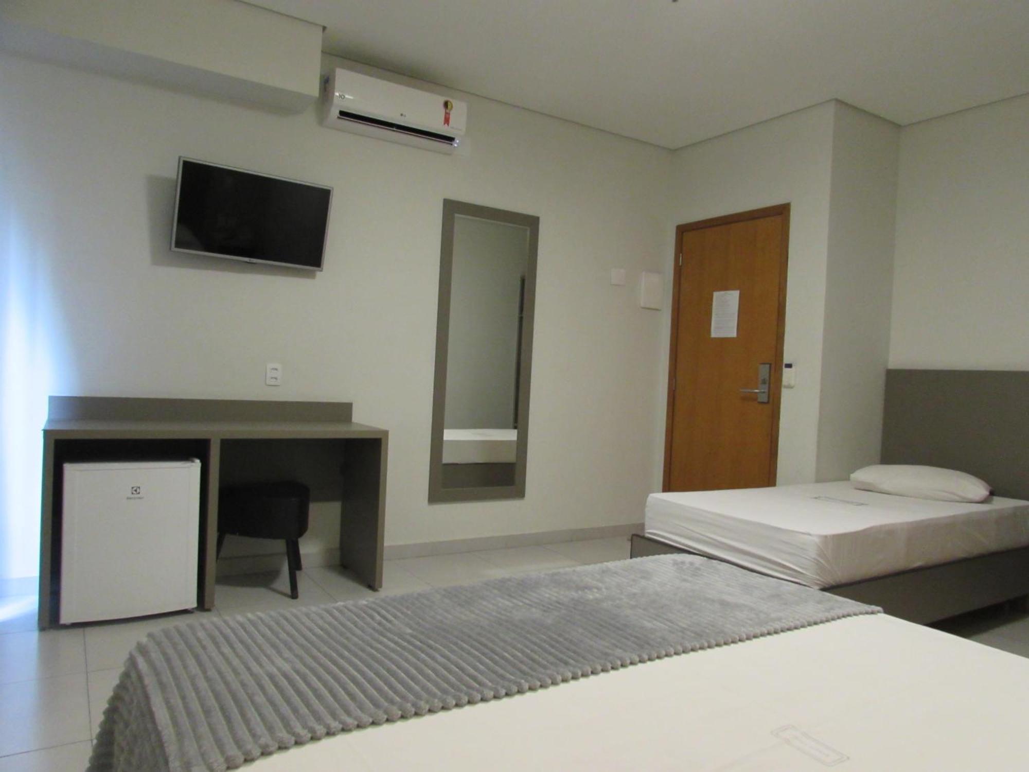 Hotel Urbis A 10 Minutos Rua 25 De Marco, Bras,Bom Retiro,A 2 Minutos Do Mirante Sampa Sky 圣保罗 外观 照片
